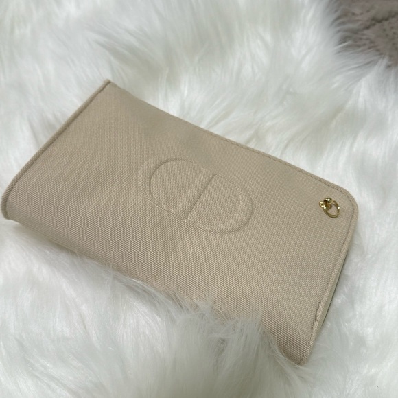 Dior Beauty mini bag - Picture 8 of 15